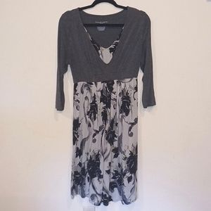 Maternity dress soft and lightweight